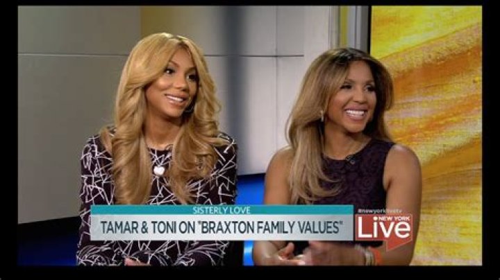 Are toni and tamar braxton related?