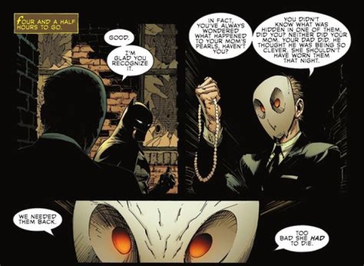 Did the court of owls kill bruce's parents?