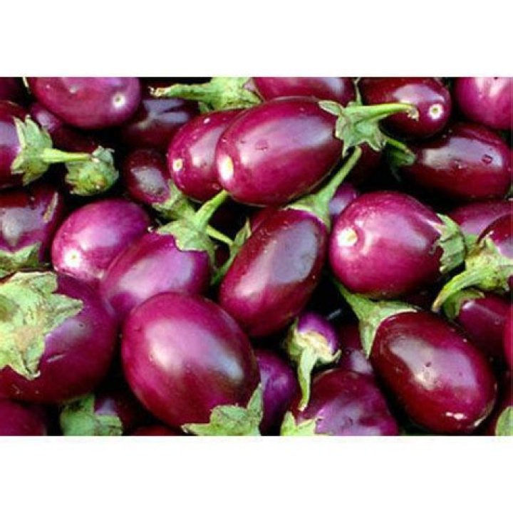 Do brinjal contain vitamins?