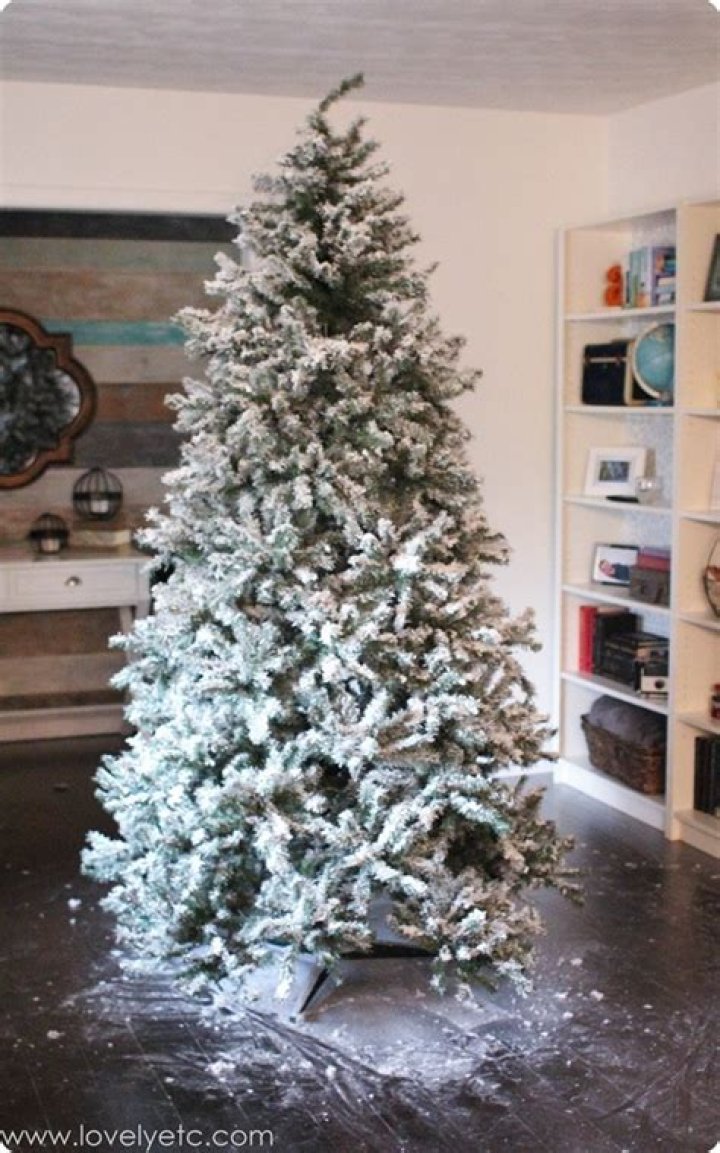 Do flocked christmas trees last longer?
