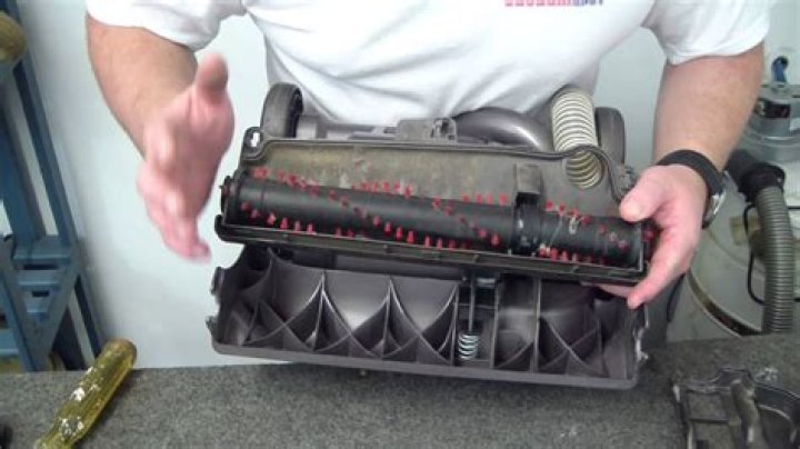 Does dyson vacuums have belts?