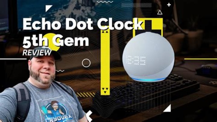 Does the black echo dot have a clock?
