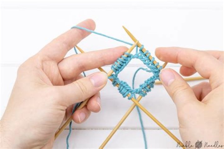 How to store double pointed knitting needles?