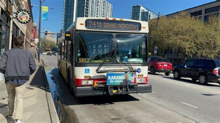 When does the halsted bus stop running?