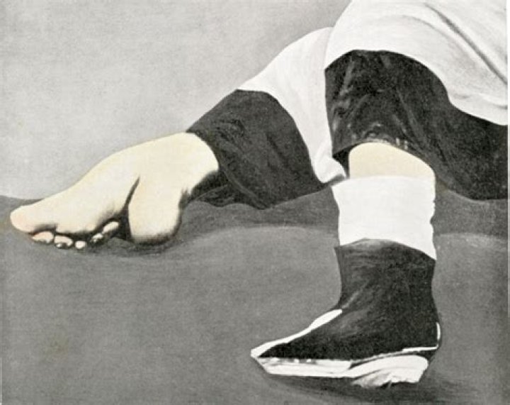 When was foot binding invented?