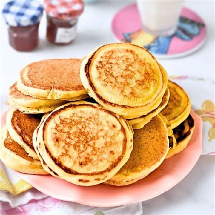 Where does the term pikelet come from?
