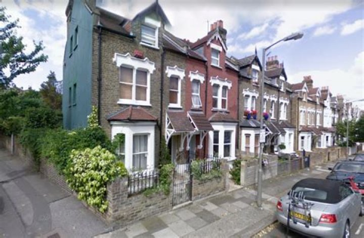 Where is outnumbered house?