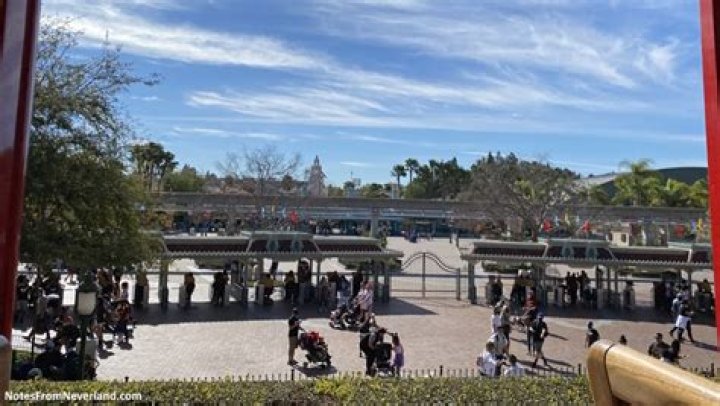 Where is the esplanade at disneyland?